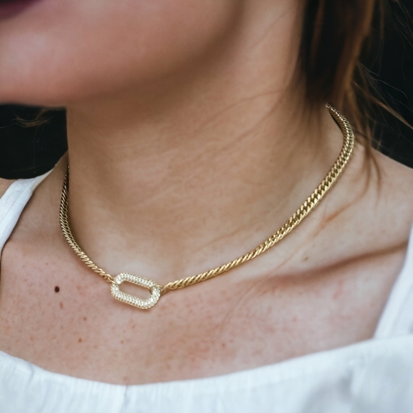 Accessories - Necklace